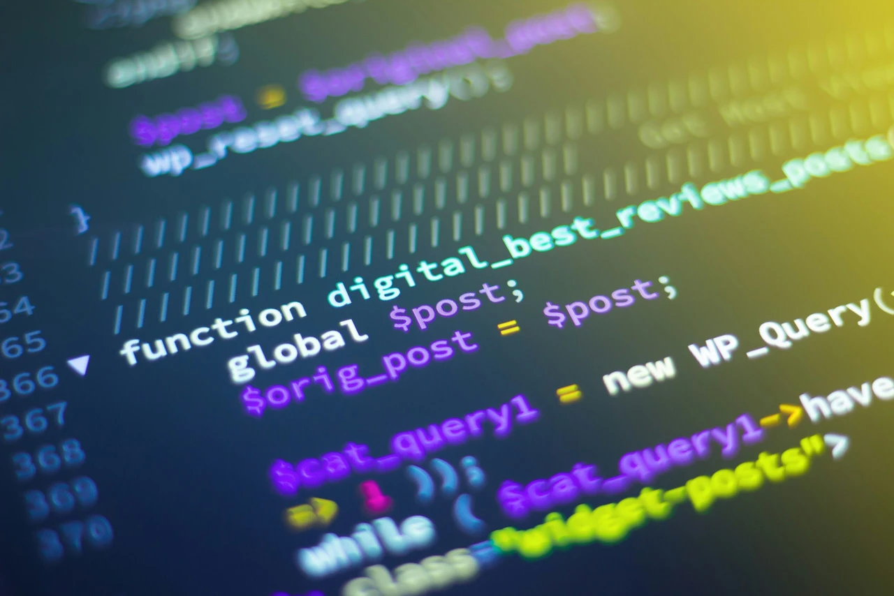 Julia vs Python: Which is Better in 2025?